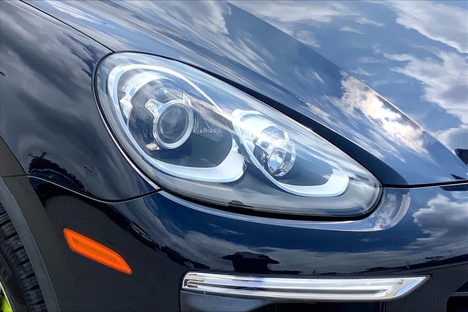 Used 2018 Porsche Cayenne S AWD/4WD image 26