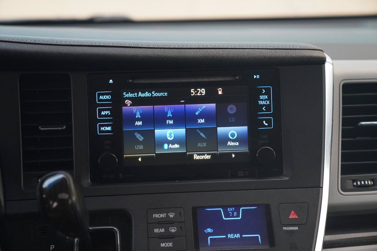 Used 2015 Toyota Sienna XLE w/ XLE Navigation Package AWD/4WD image 35