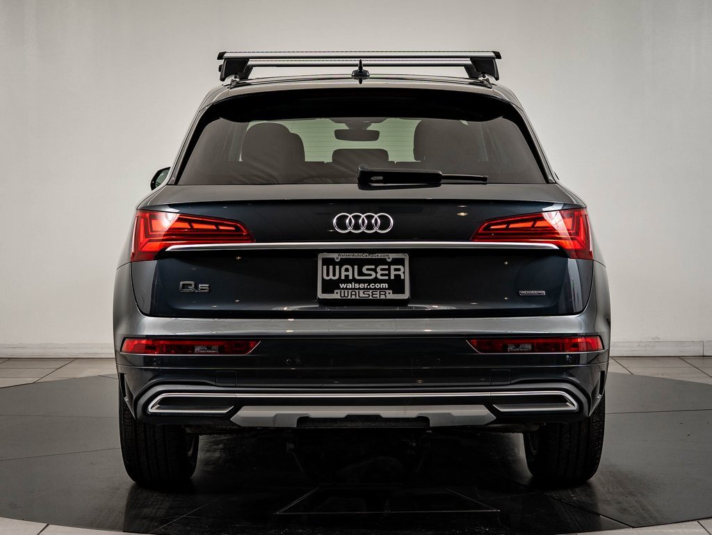 Used 2023 Audi Q5 2.0T Premium w/ Convenience Package image 7