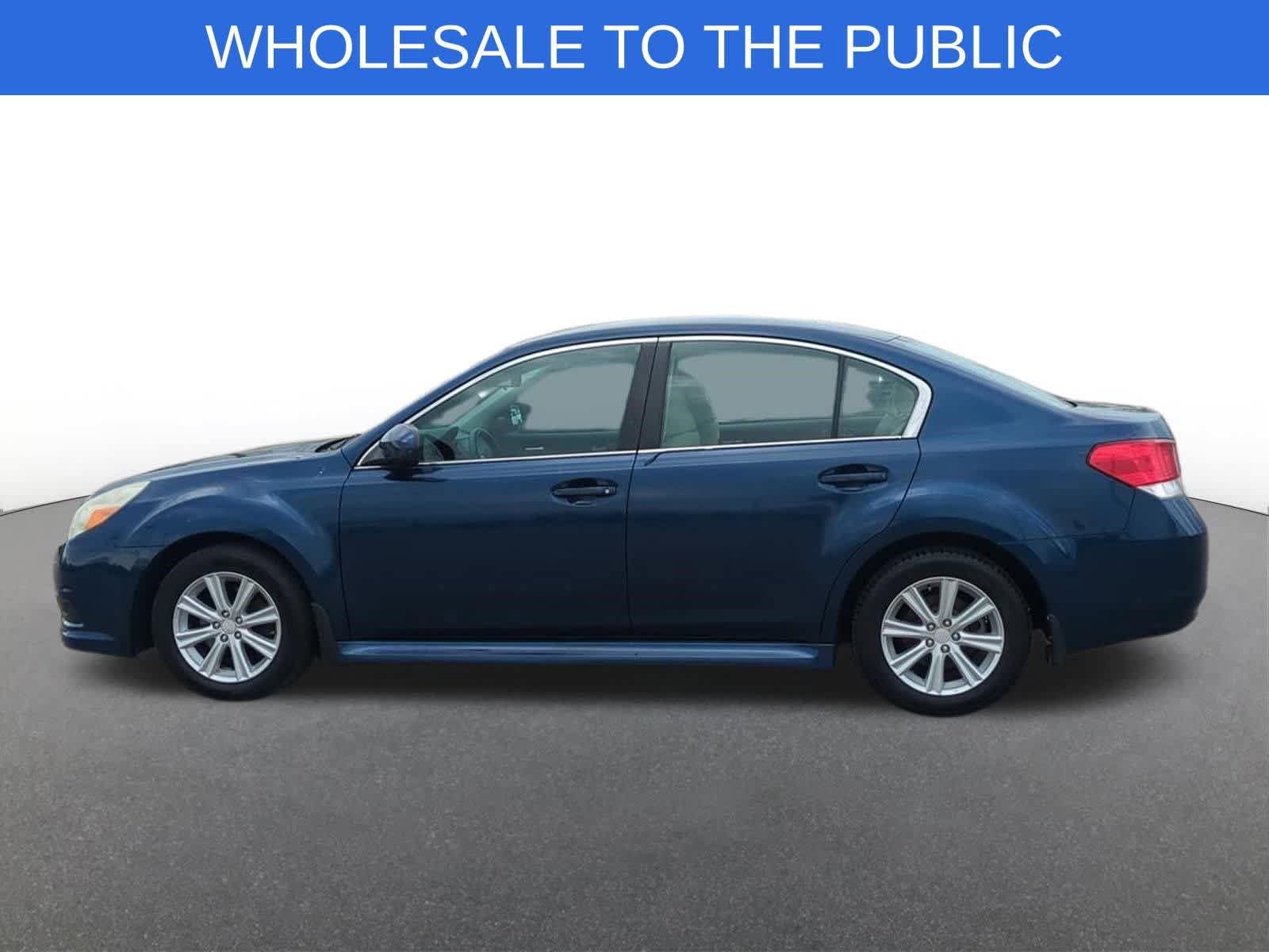 Used 2010 Subaru Legacy 2.5i Premium AWD/4WD image 3