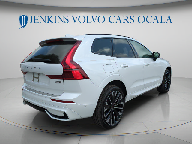 New 2026 Volvo XC60 B5 Ultra w/ Protection Package Premier AWD/4WD image 3