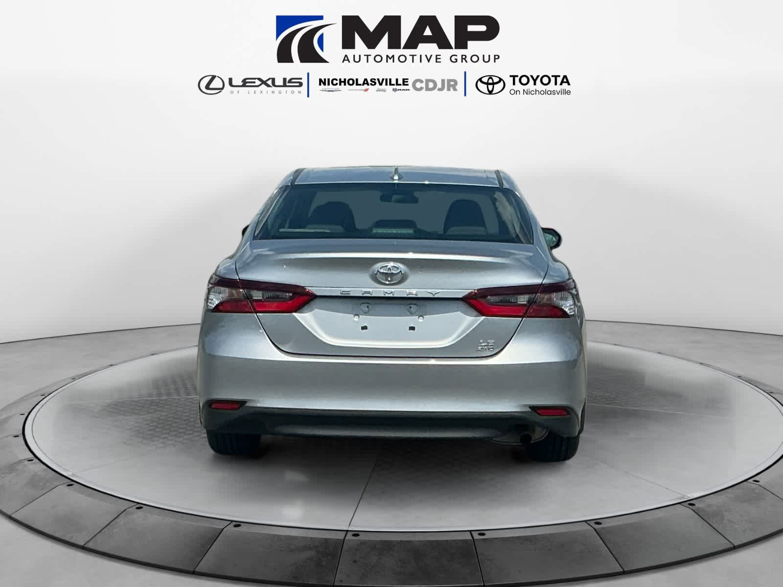 Used 2023 Toyota Camry LE AWD/4WD image 4
