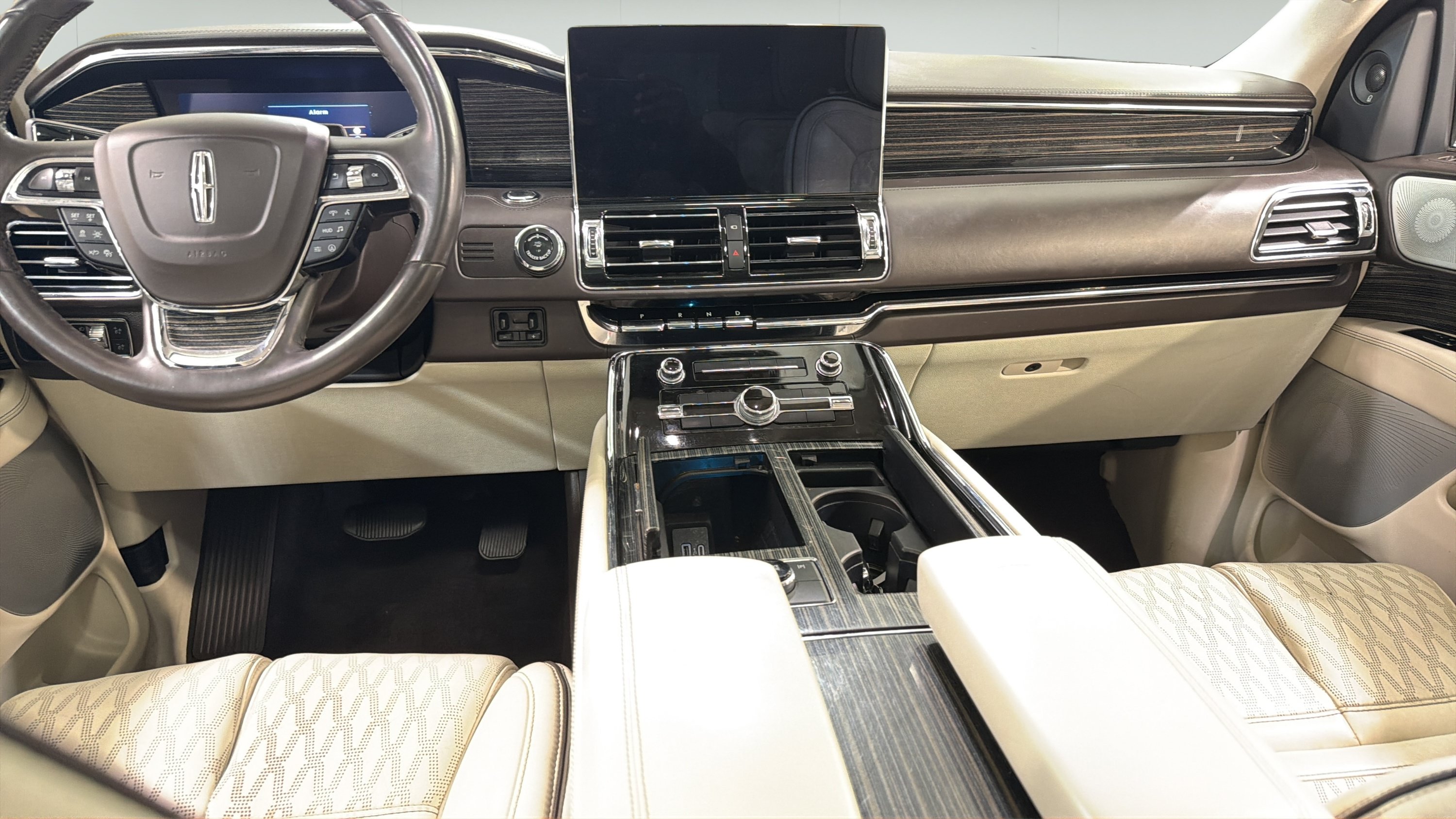 Used 2023 Lincoln Navigator L Black Label AWD/4WD image 24