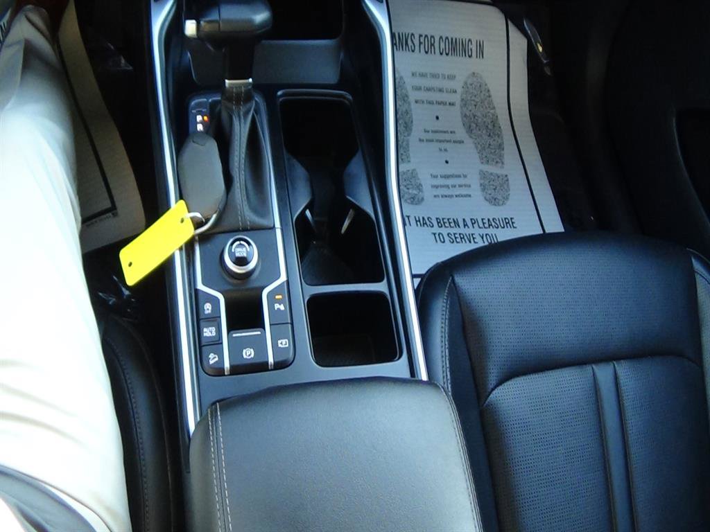 Used 2024 Kia Sorento S FWD image 24