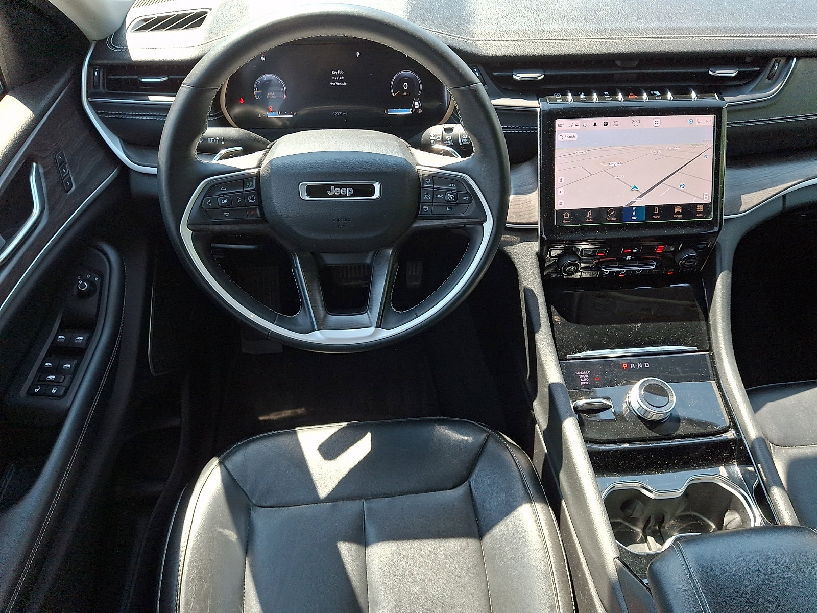 Used 2022 Jeep Grand Cherokee Limited AWD/4WD image 11