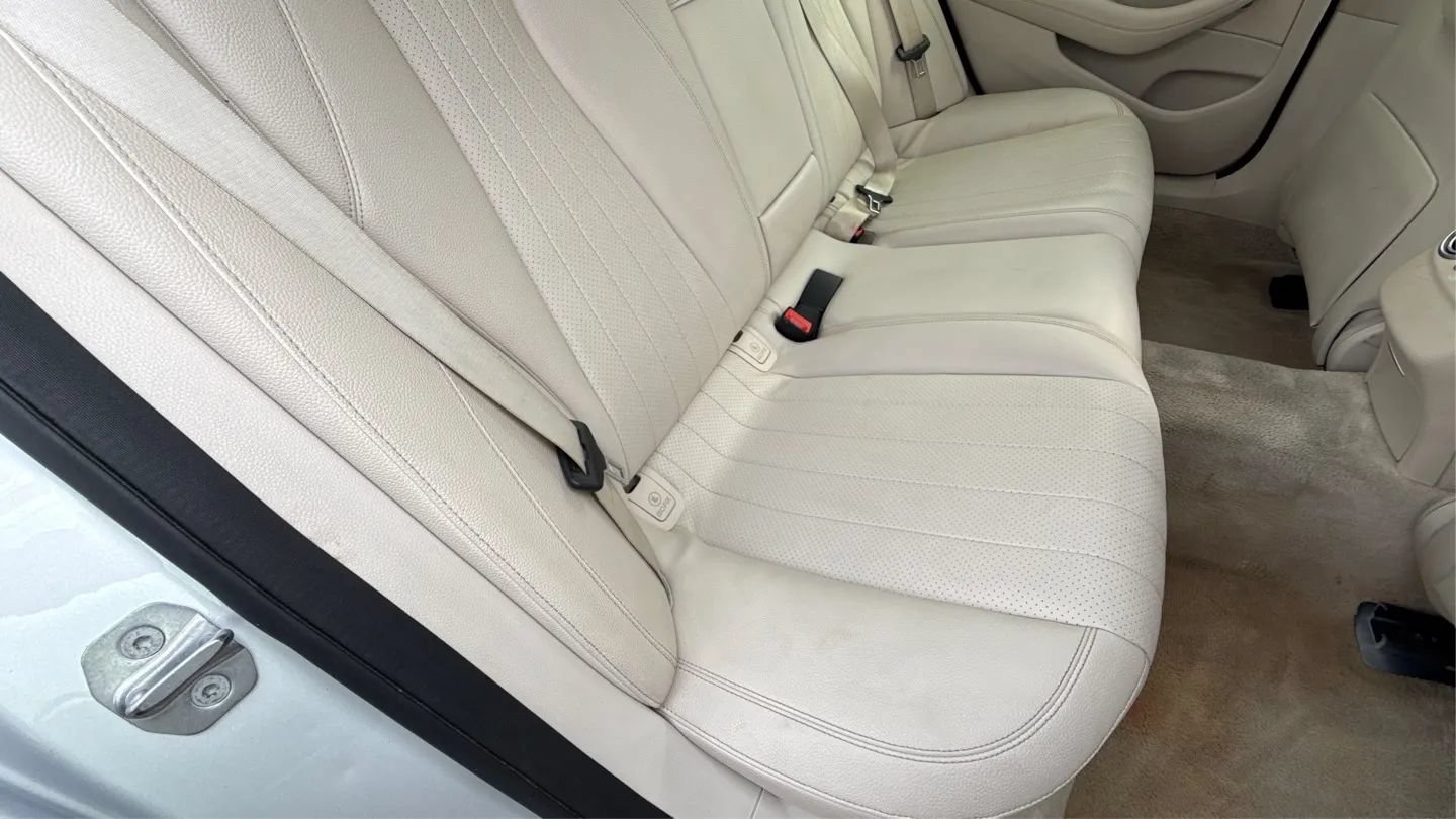 Used 2018 Mercedes-Benz E 300 image 23