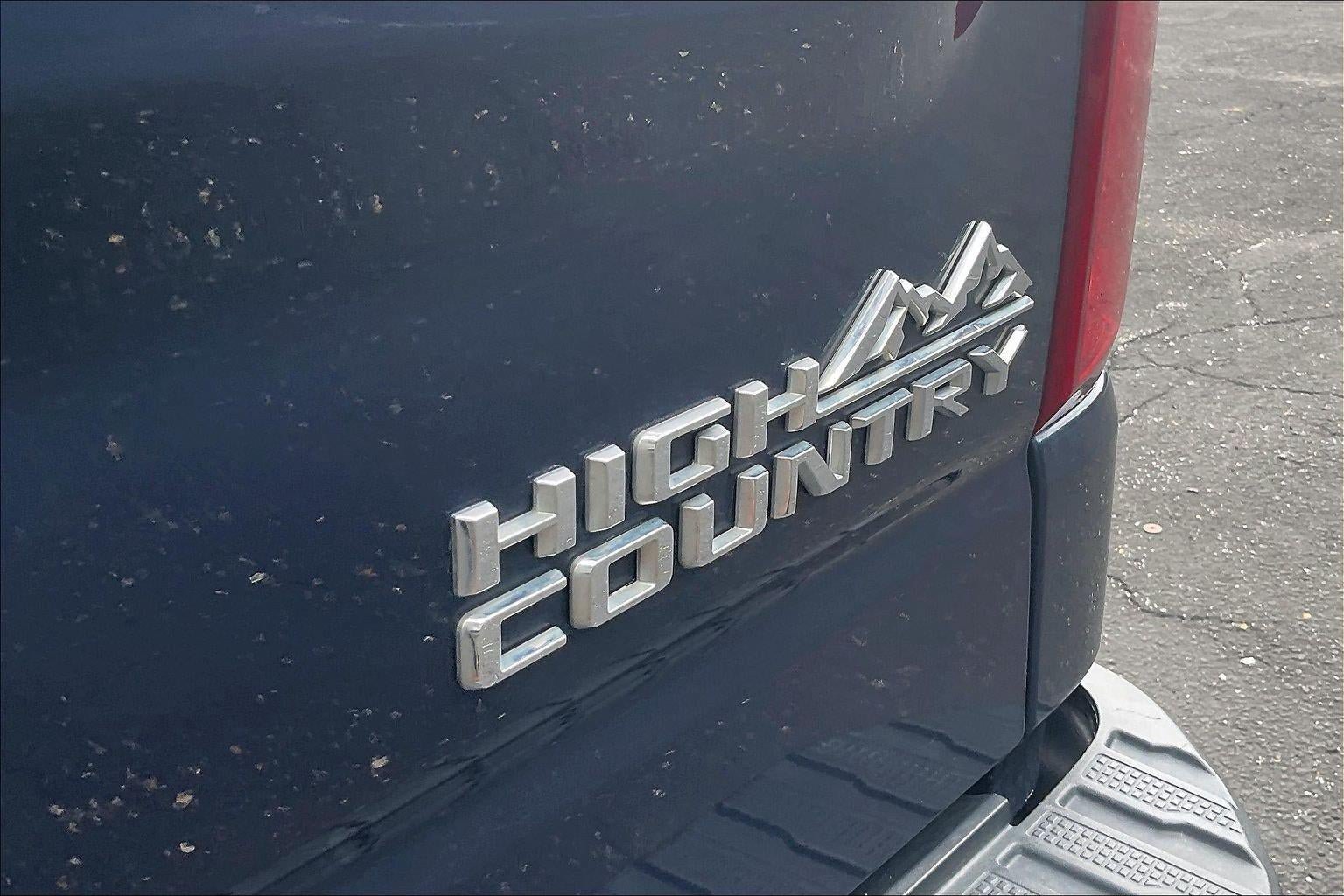 Used 2022 Chevrolet Silverado 1500 High Country w/ Safety Package II AWD/4WD image 8