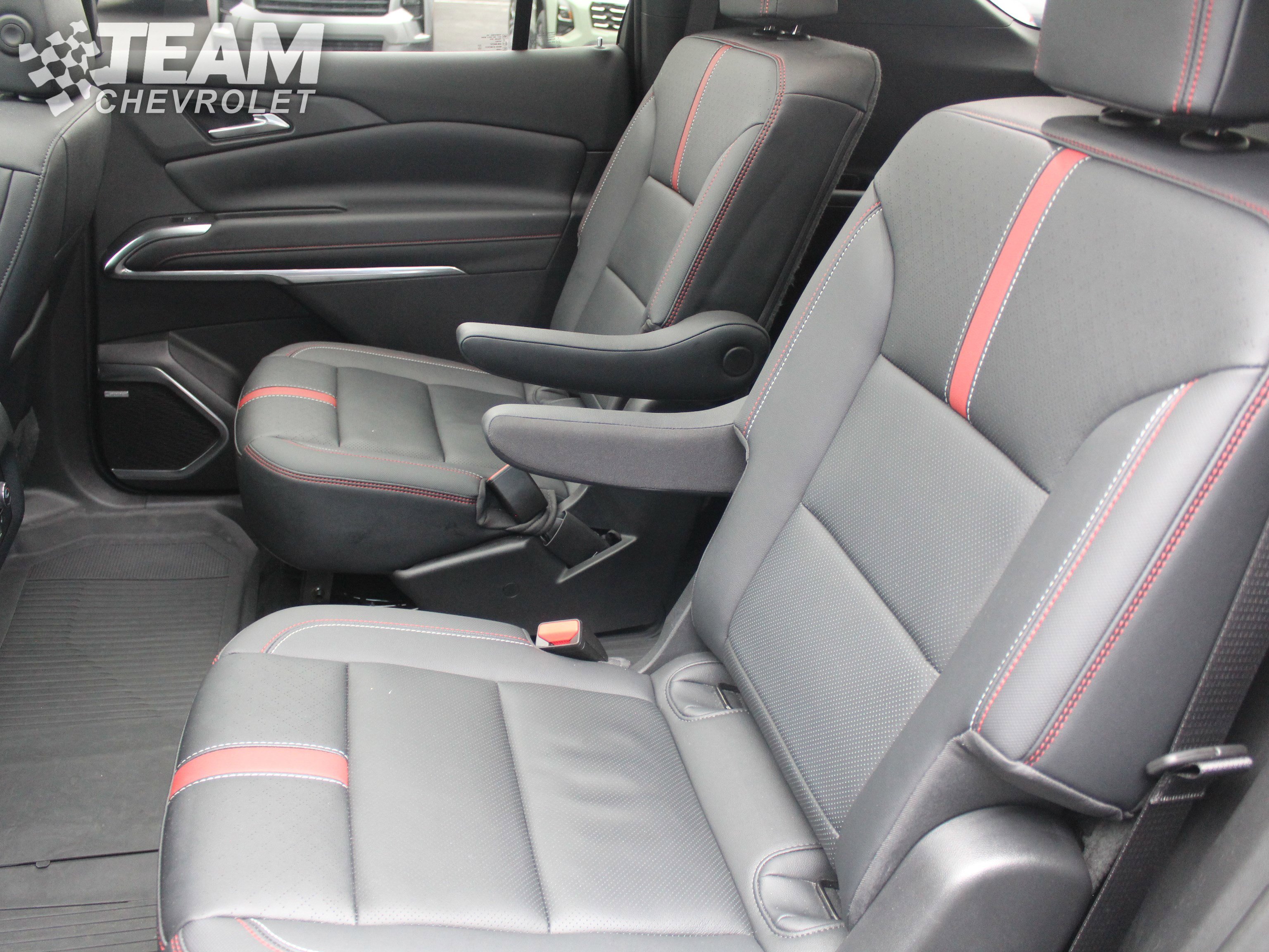 Certified 2024 Chevrolet Traverse RS w/ LPO, Floor Liner Package image 20