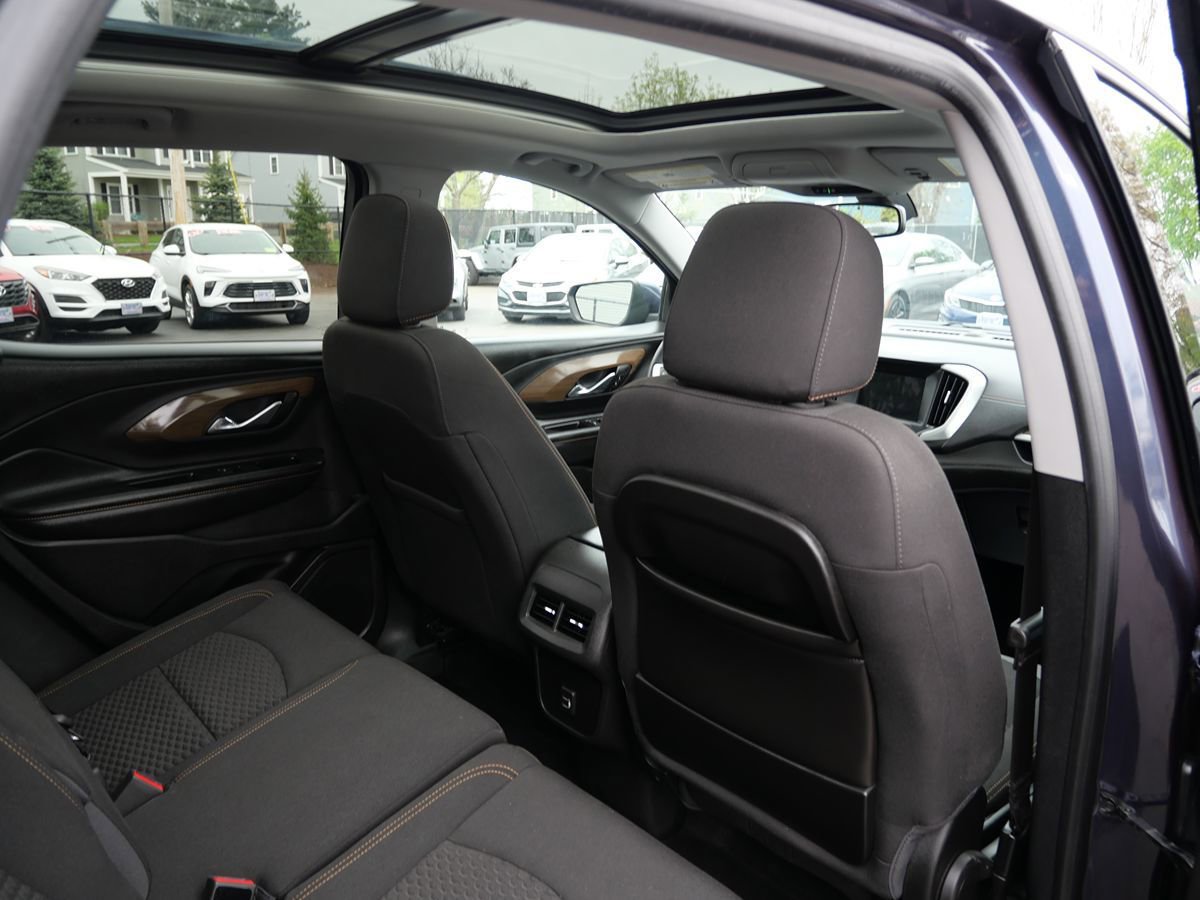 Used 2019 GMC Terrain SLE w/ Driver Convenience Package AWD/4WD image 30