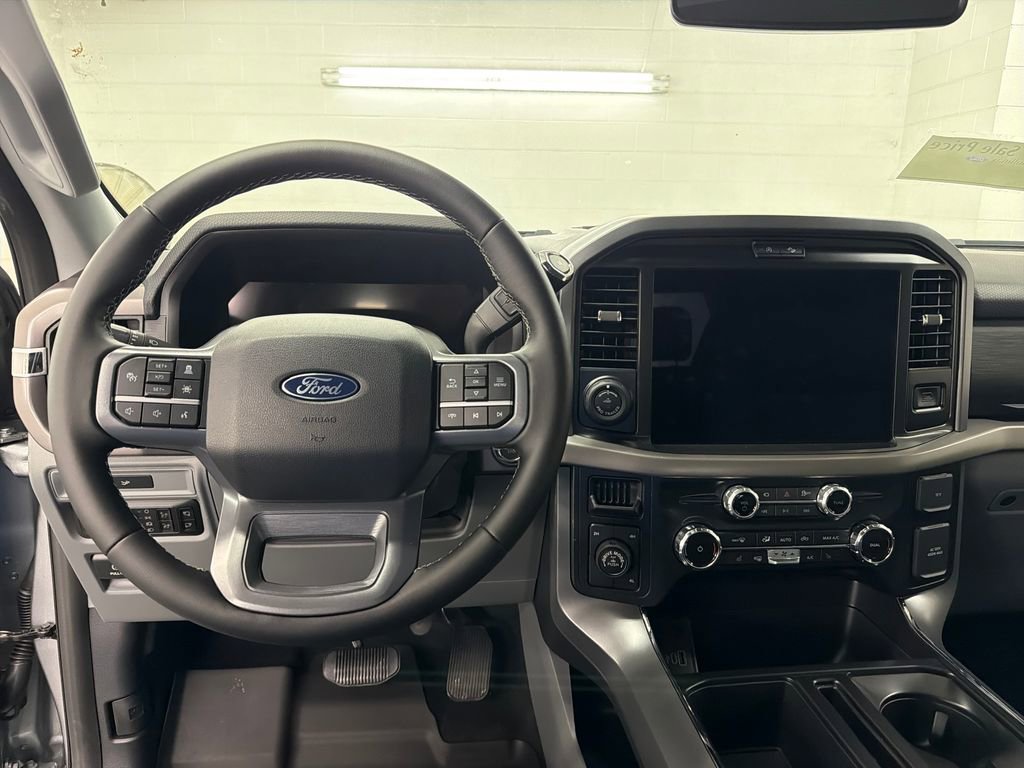 New 2026 Ford F150 XLT w/ Equipment Group 302A MID AWD/4WD image 8