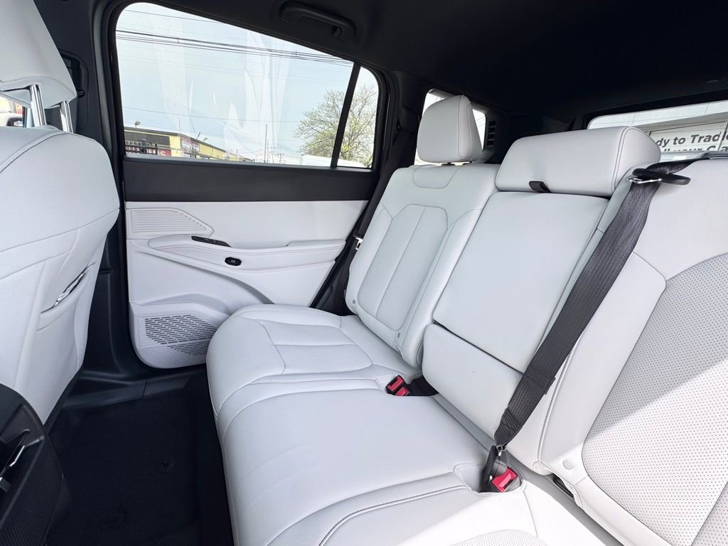 New 2026 Jeep Cherokee Limited AWD/4WD image 16