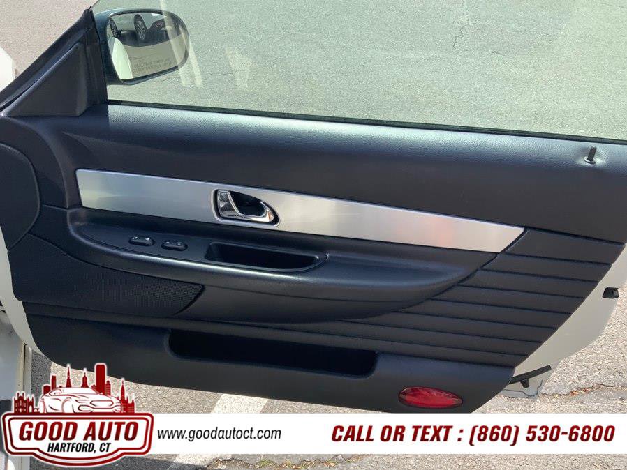 Used 2003 Ford Thunderbird RWD image 11