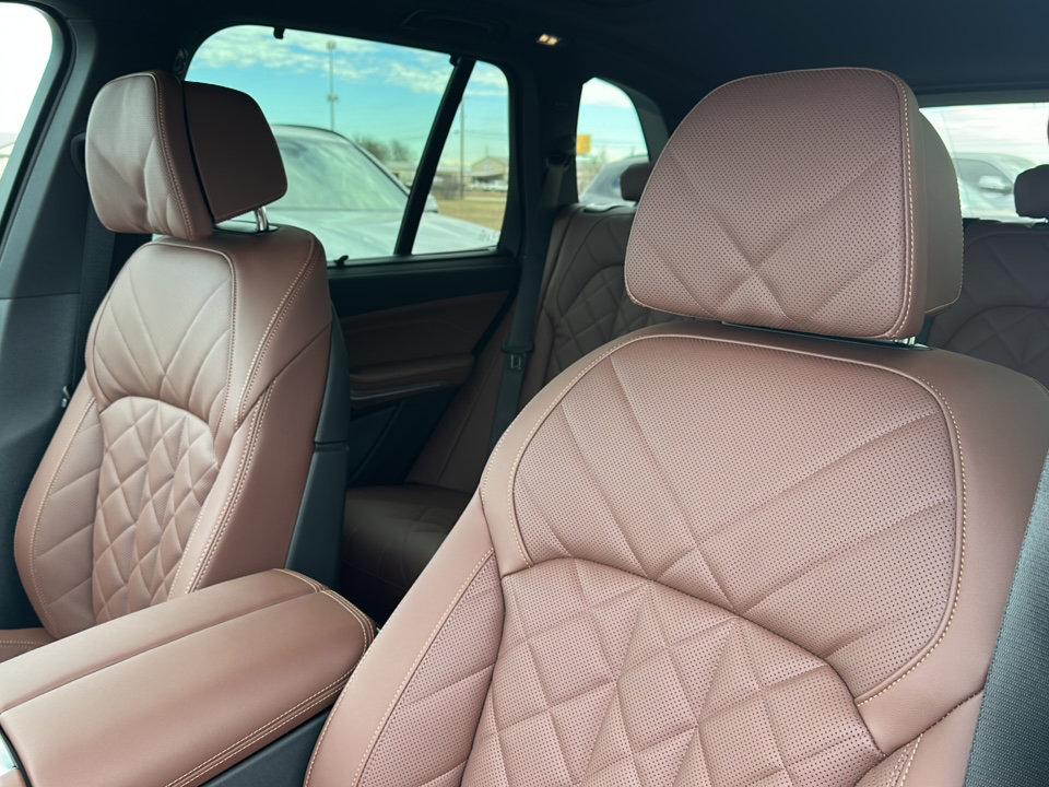 New 2026 BMW X5 xDrive40i w/ Climate Comfort Package image 11