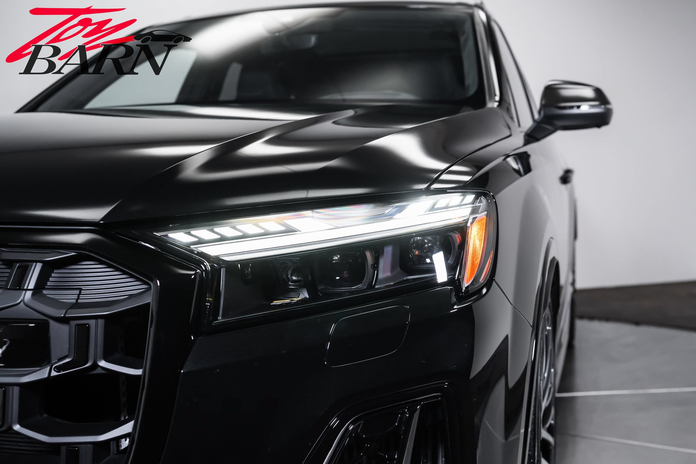 Used 2025 Audi SQ7 Prestige AWD/4WD image 10