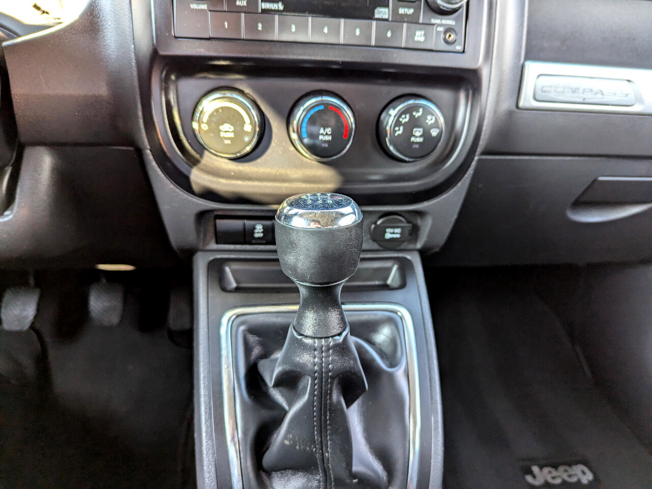 Used 2017 Jeep Compass Sport w/ Power Value Group image 15