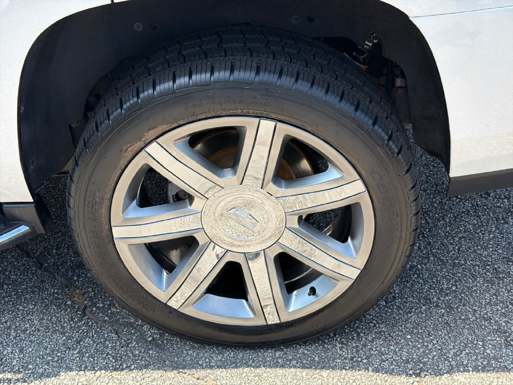 Used 2019 Cadillac Escalade Luxury RWD image 19