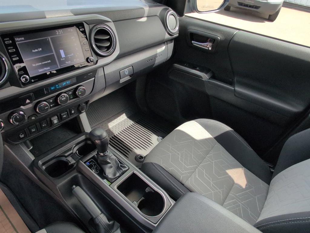 Used 2023 Toyota Tacoma TRD Off-Road w/ Technology Package AWD/4WD image 21