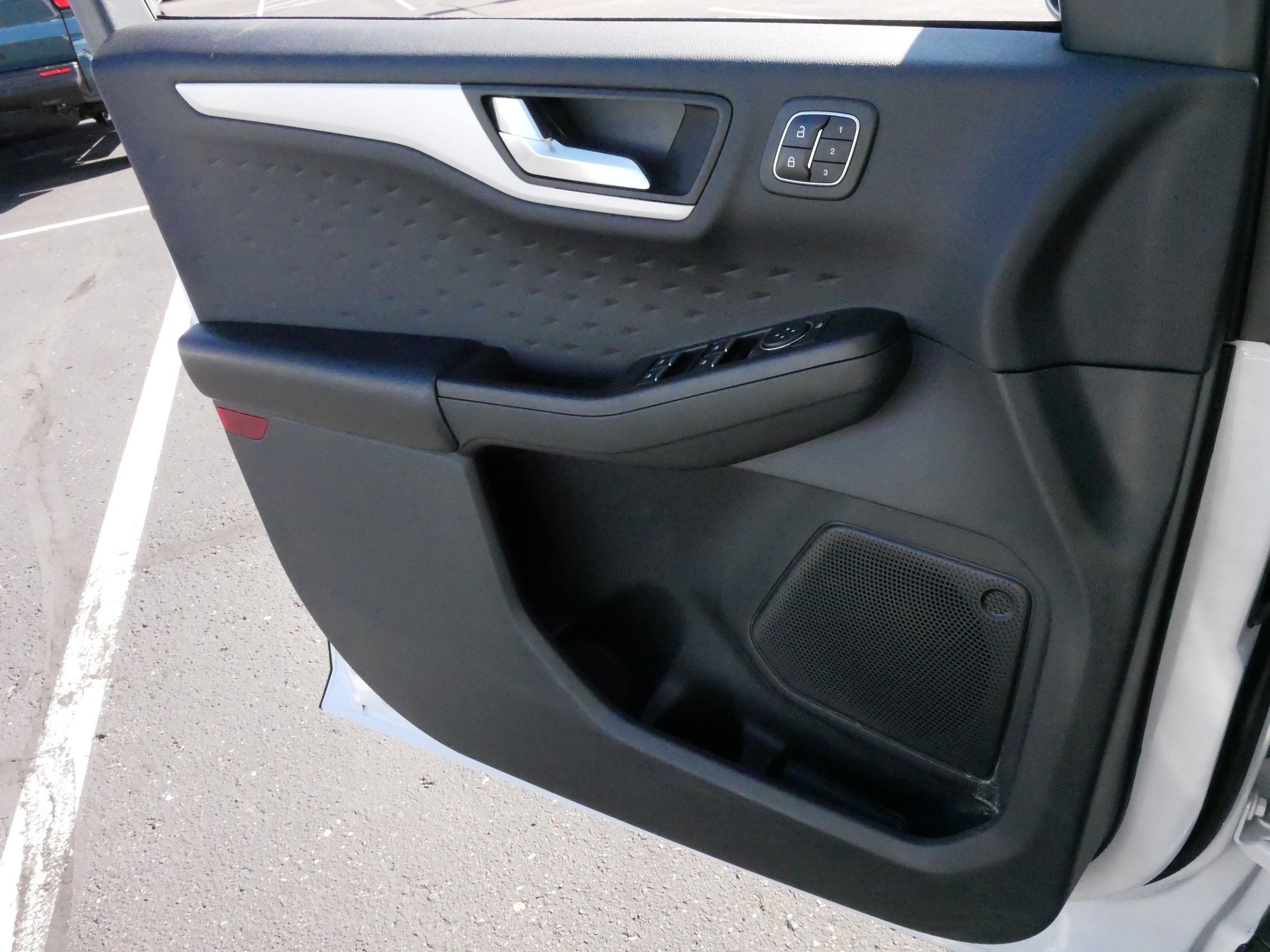 Used 2020 Ford Escape SEL AWD/4WD image 27