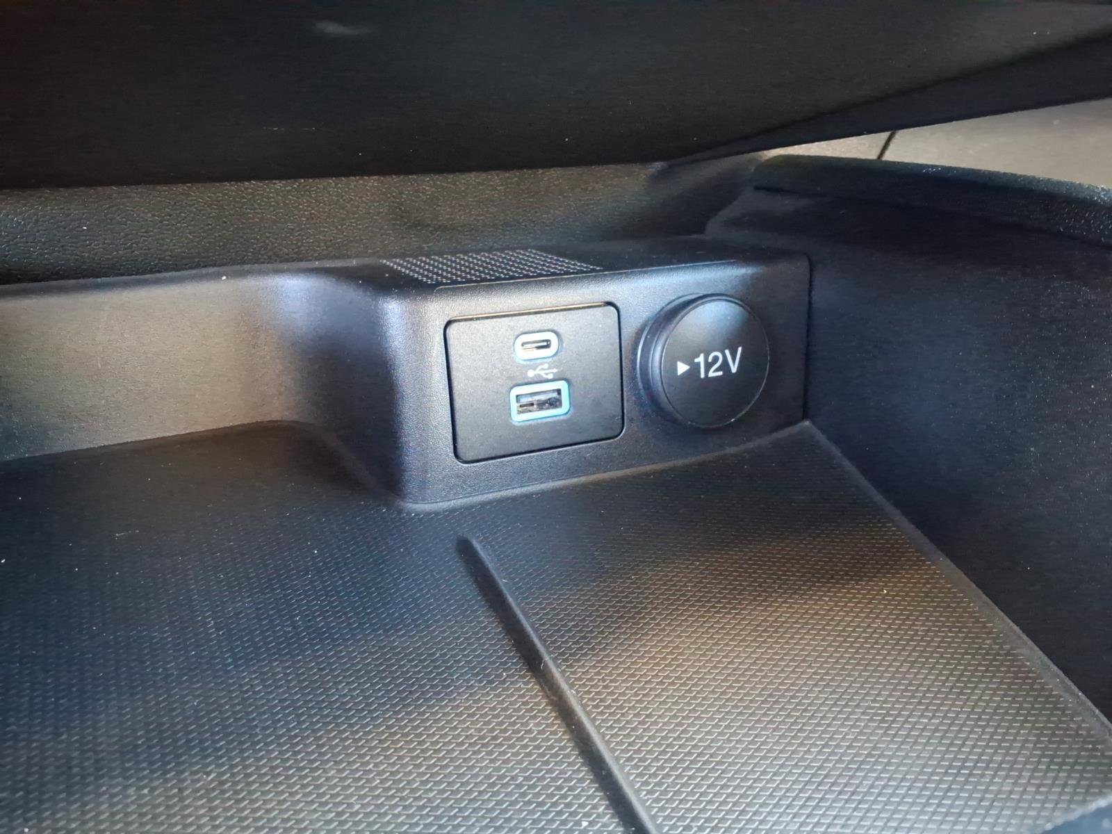 Used 2022 Ford Escape SE w/ Convenience Package image 18