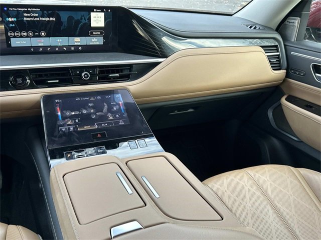 Certified 2025 INFINITI QX80 Sensory image 29