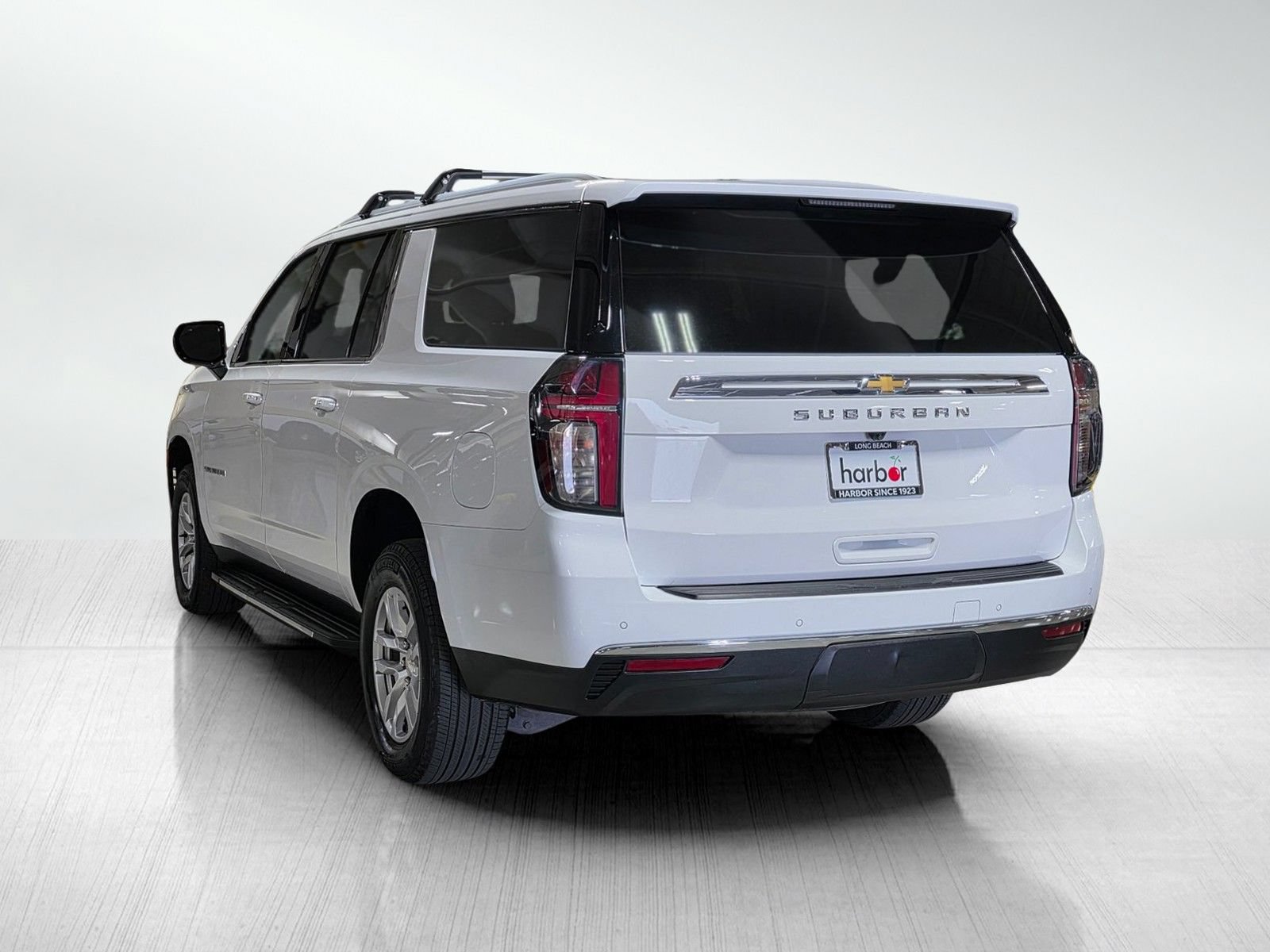 Used 2024 Chevrolet Suburban LS w/ Driver Alert Package AWD/4WD image 6