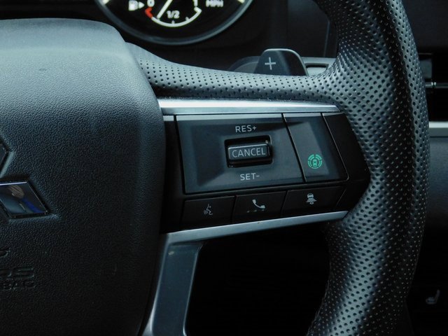 Used 2024 Mitsubishi Outlander SE image 18