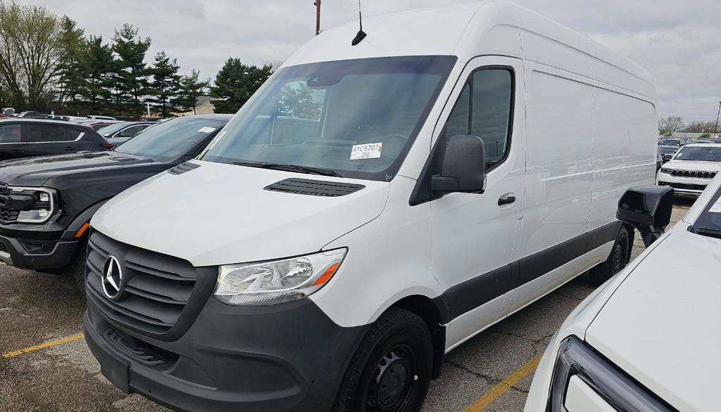 Used 2023 Mercedes-Benz Sprinter 2500 image 1
