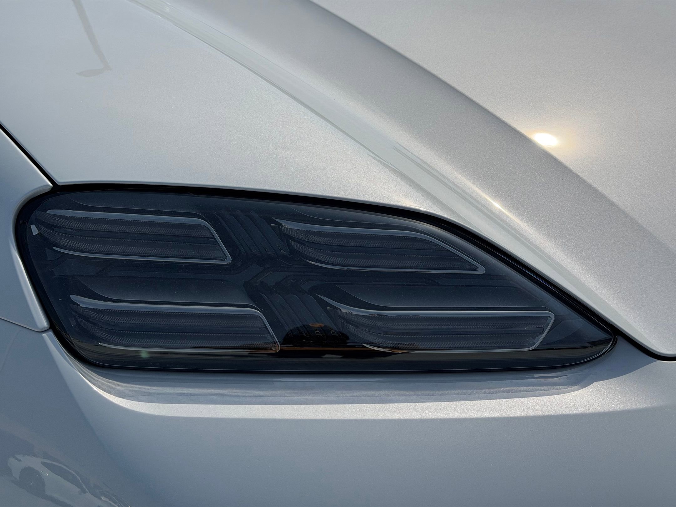 New 2026 Porsche Macan 4 Electric AWD/4WD image 12