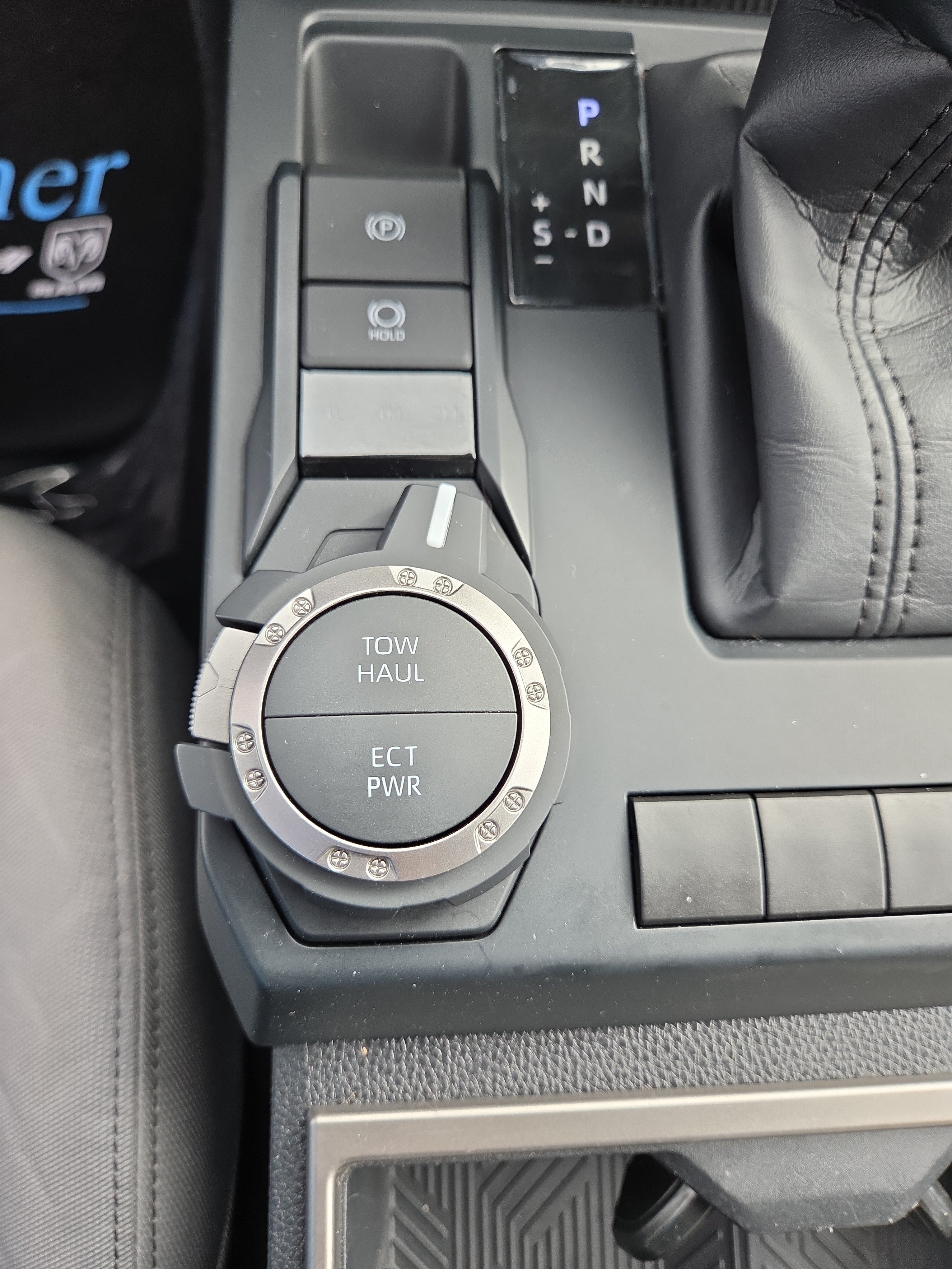 Used 2024 Toyota Tacoma SR5 AWD/4WD image 10