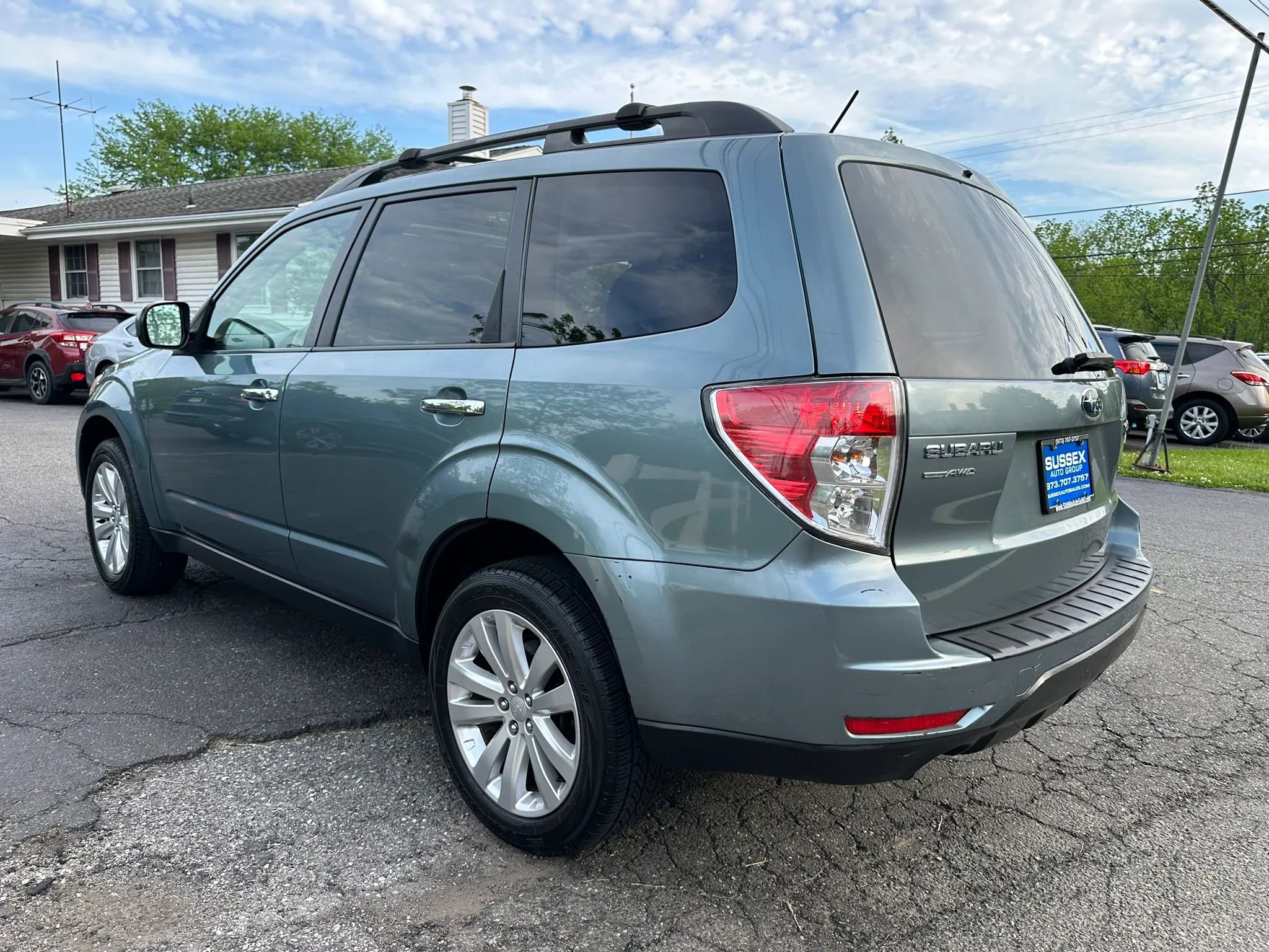 Used 2011 Subaru Forester 2.5X Premium w/ All-Weather Pkg AWD/4WD image 6