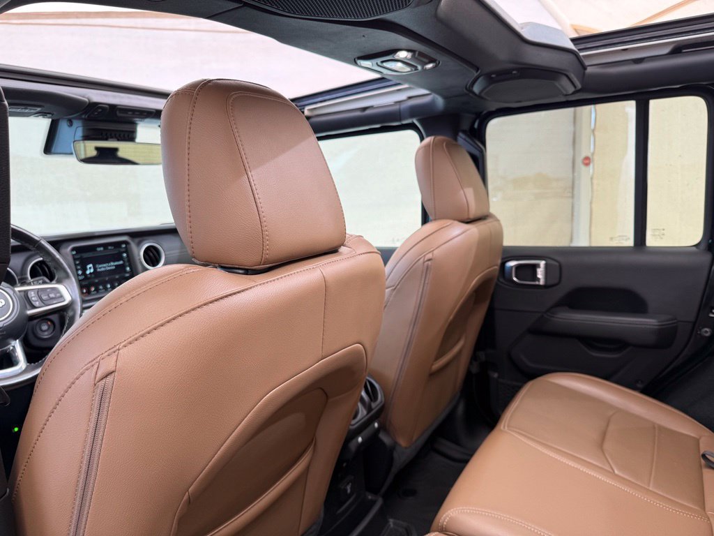 Used 2023 Jeep Wrangler Unlimited Sahara w/ Cold Weather Group AWD/4WD image 24