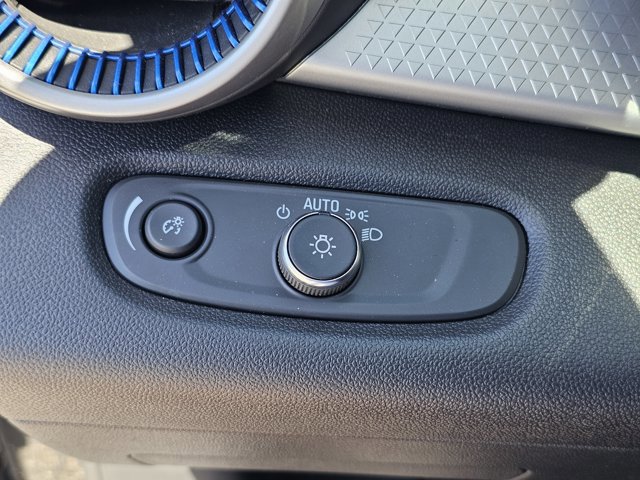 Used 2026 Chevrolet Trax LS FWD image 18