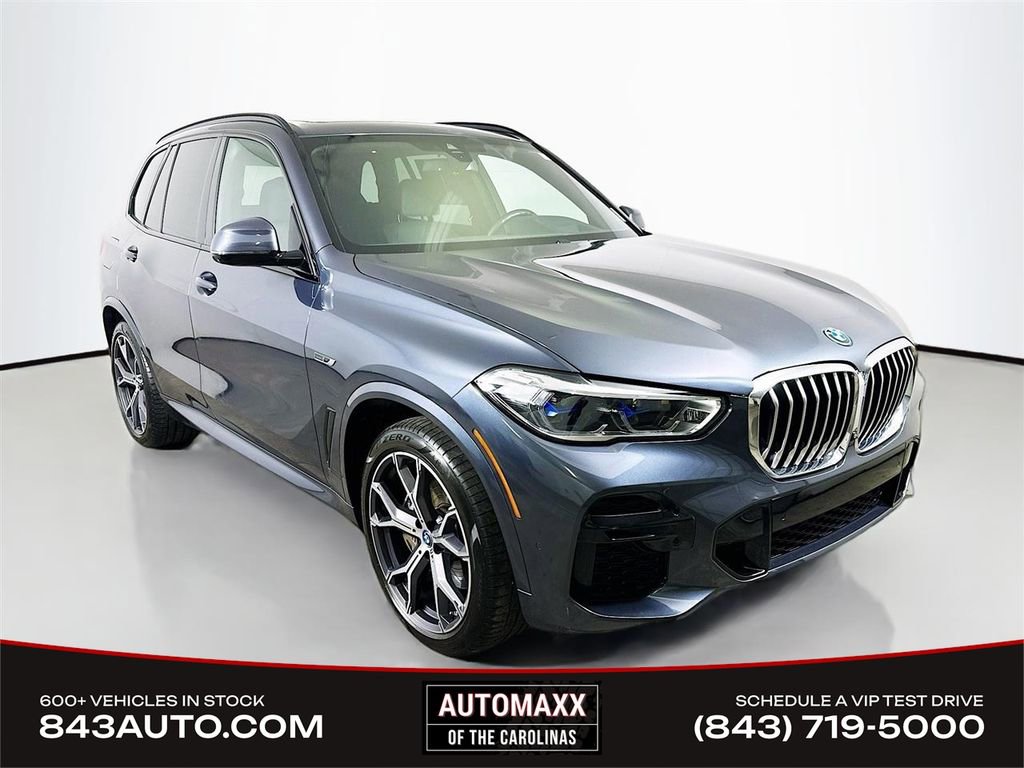 Used 2022 BMW X5 xDrive45e w/ M Sport Package image 1