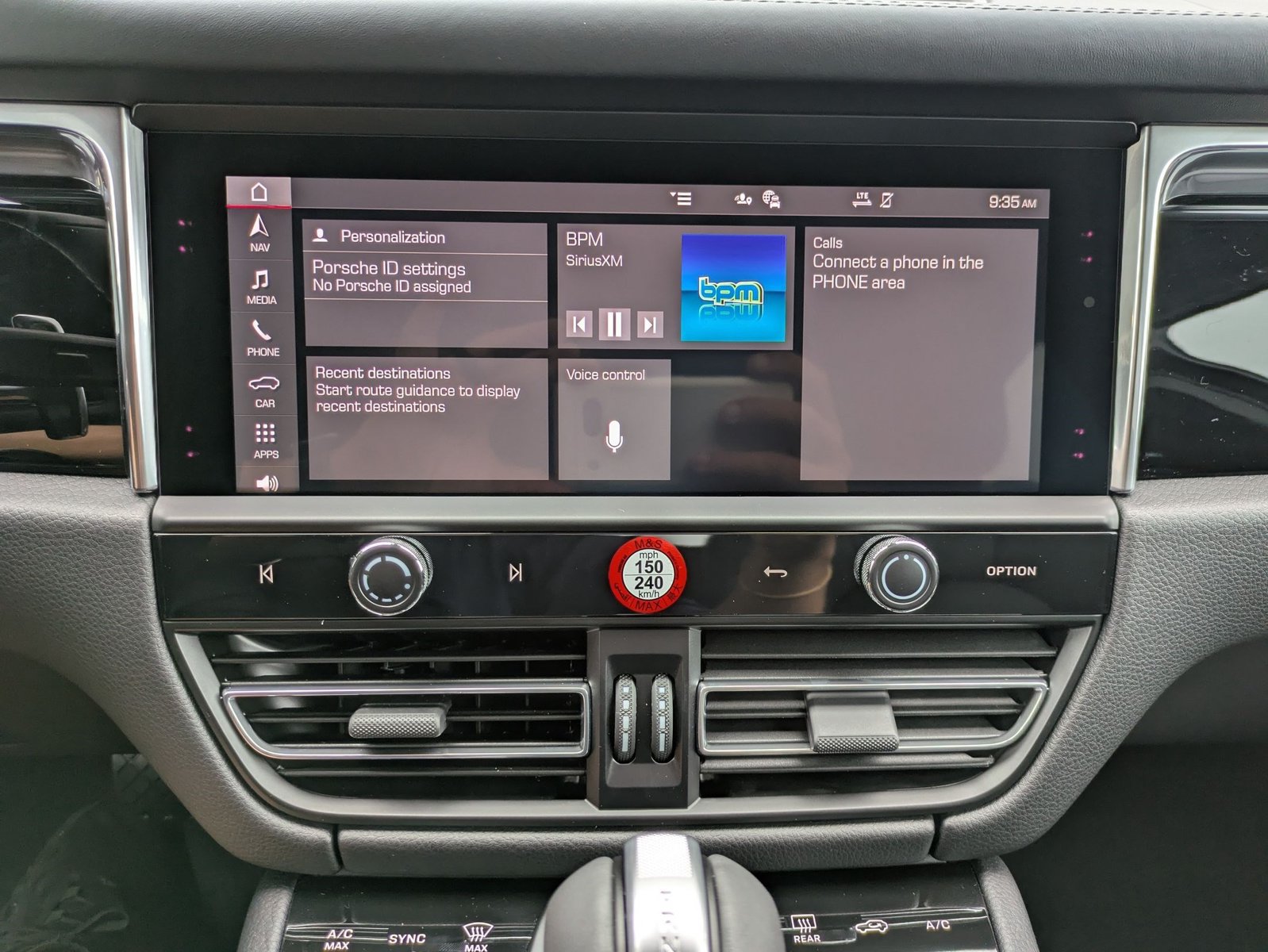 New 2025 Porsche Macan S AWD/4WD image 17