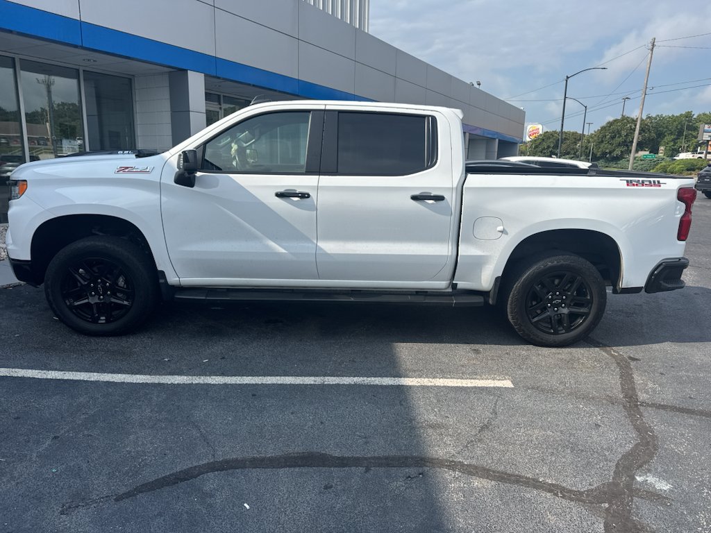Used 2025 Chevrolet Silverado 1500 LT Trail Boss w/ LT Trail Boss Premium Package AWD/4WD image 7