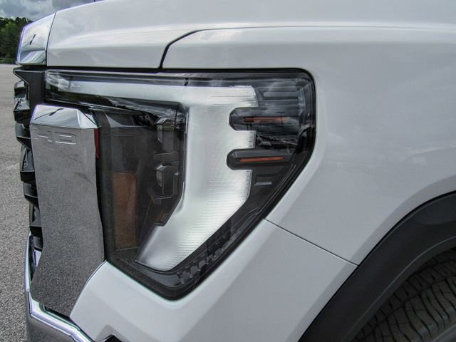 New 2024 GMC Sierra 2500 Pro w/ X31 Off-Road Package image 11