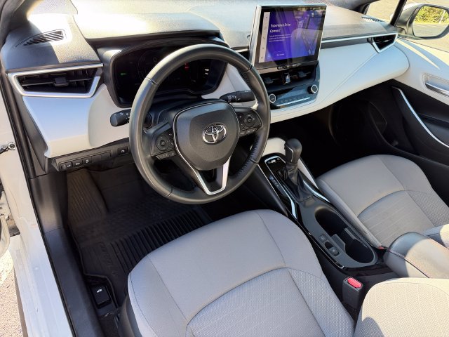 Certified 2025 Toyota Corolla SE w/ SE Premium Package AWD/4WD image 13
