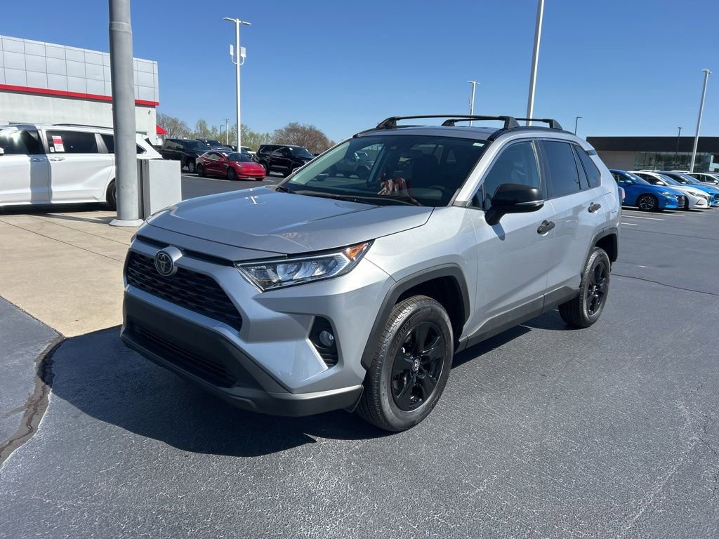 Used 2020 Toyota RAV4 XLE image 1