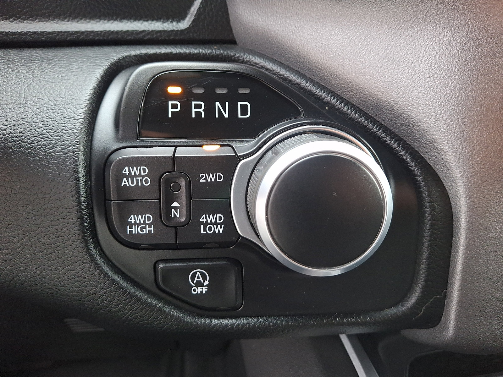 Used 2020 RAM 1500 Big Horn AWD/4WD image 14