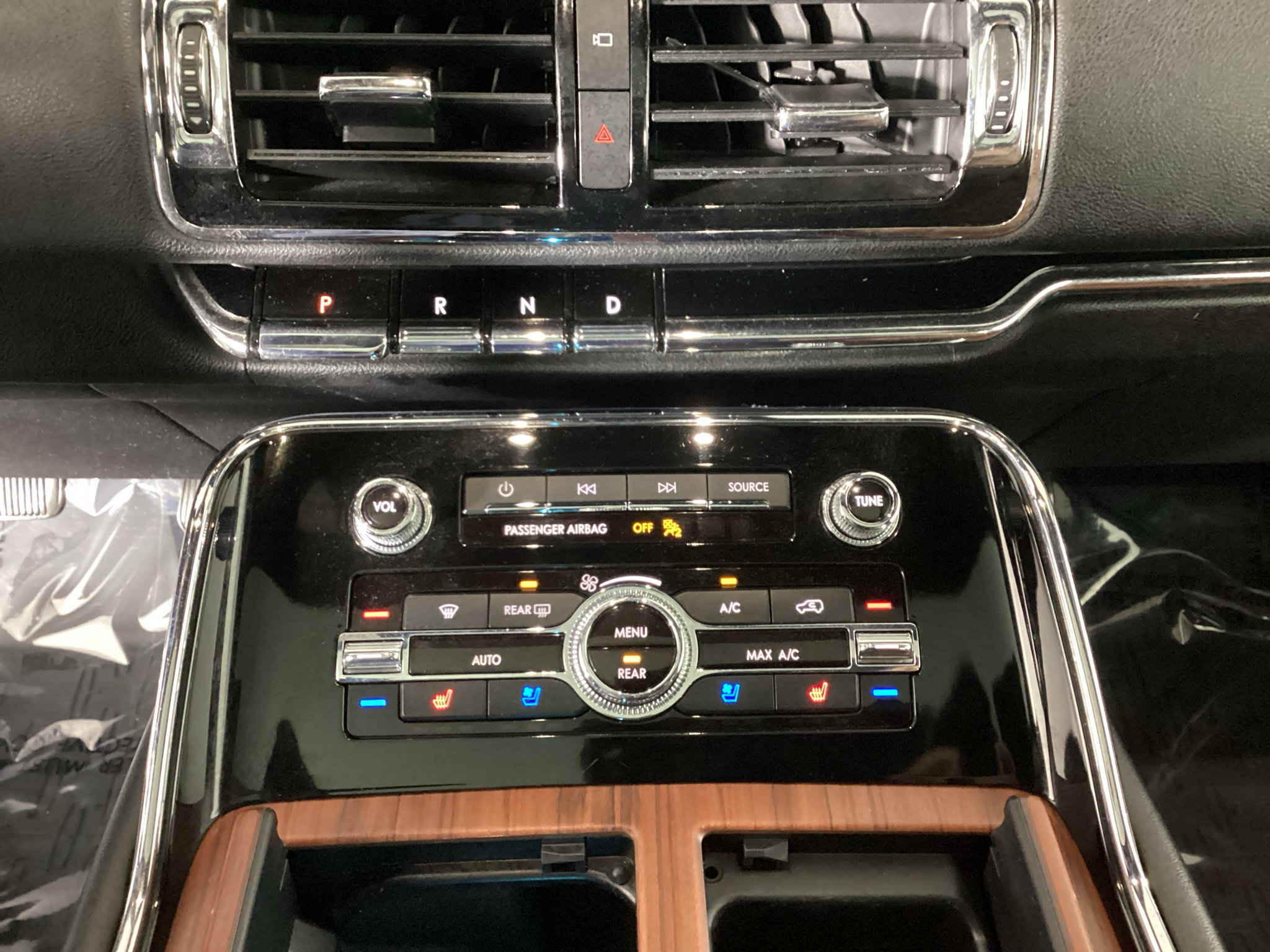 Used 2021 Lincoln Navigator L Reserve AWD/4WD image 27