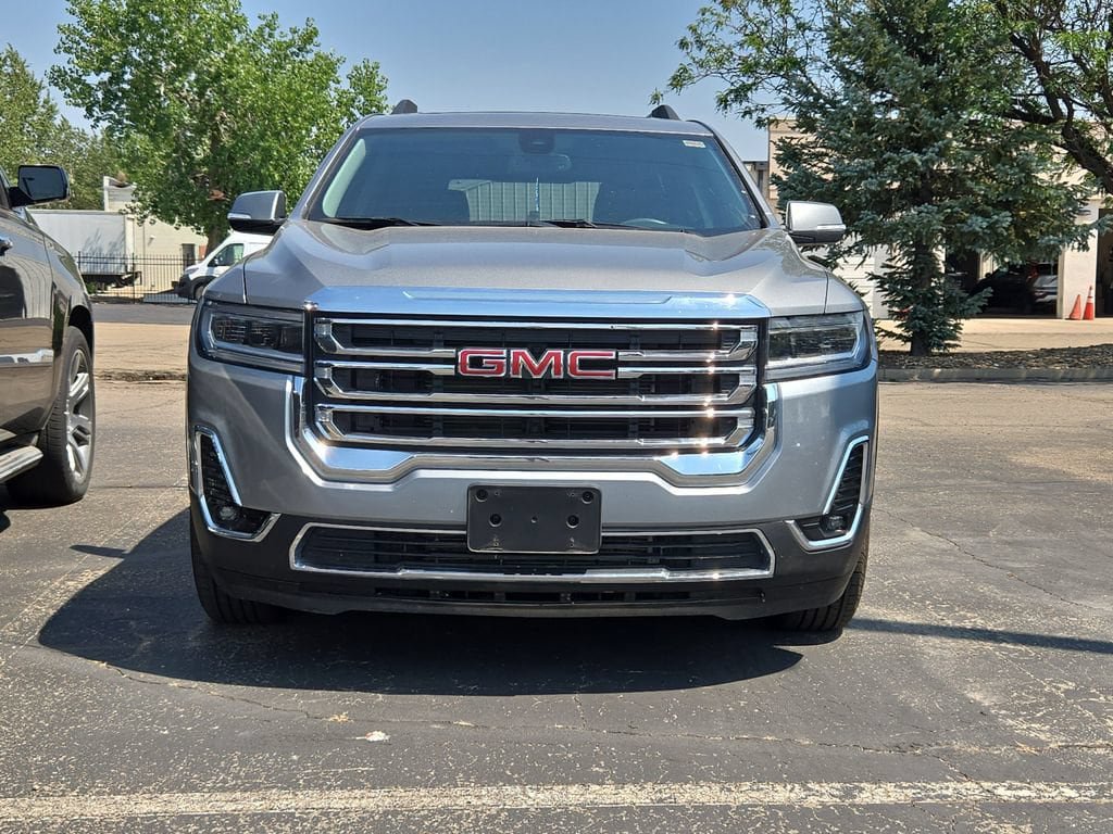 Used 2023 GMC Acadia SLT w/ Preferred Package AWD/4WD image 2