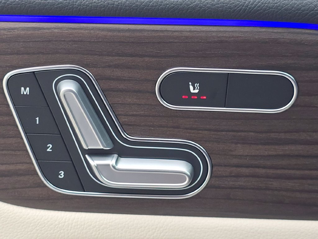 New 2026 Mercedes-Benz GLB 250 4MATIC image 5