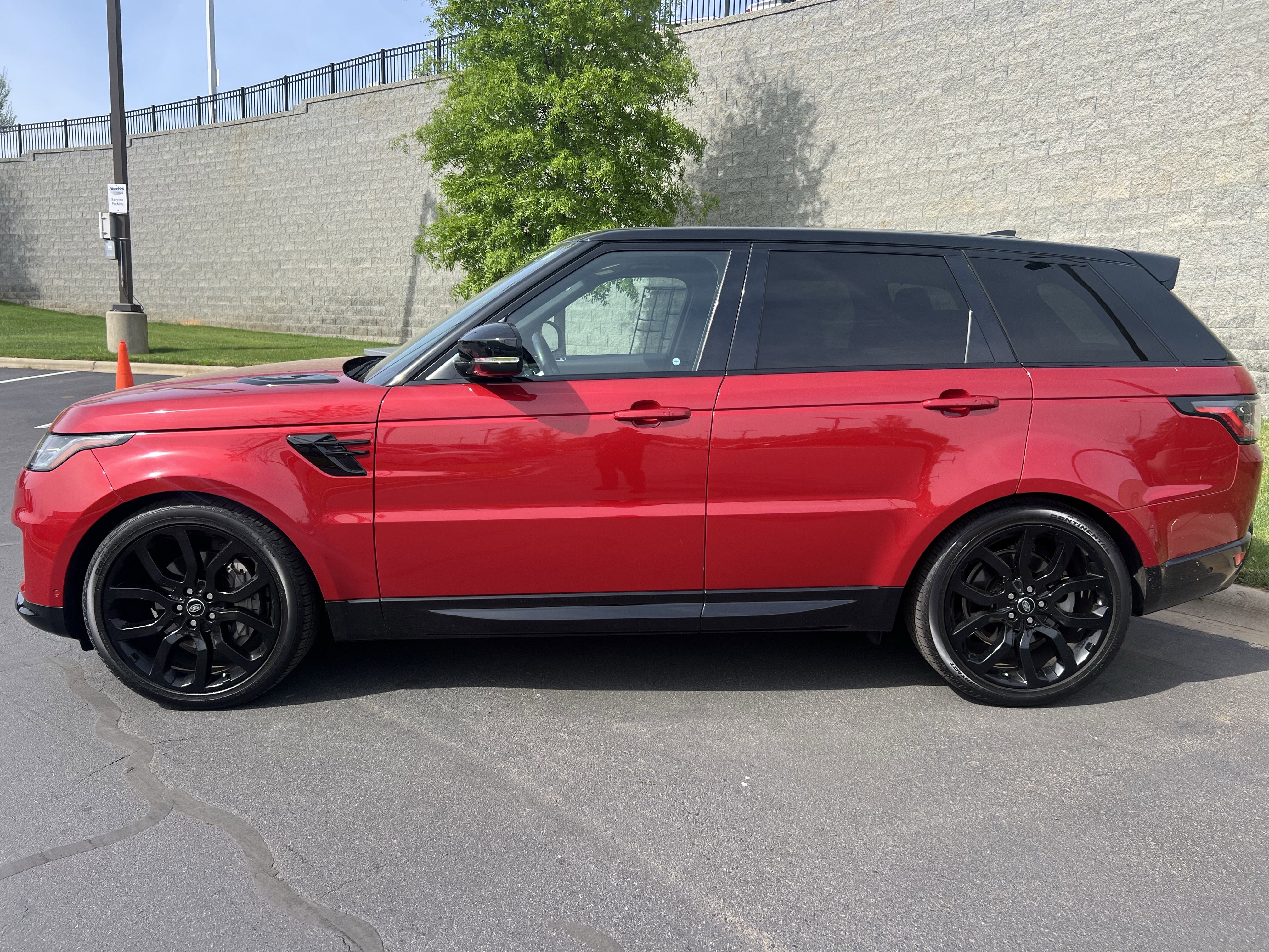 Certified 2022 Land Rover Range Rover Sport HSE Silver Edition image 4