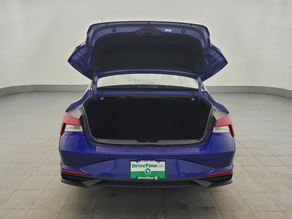 Used 2023 Hyundai Elantra SEL w/ Convenience Package image 29