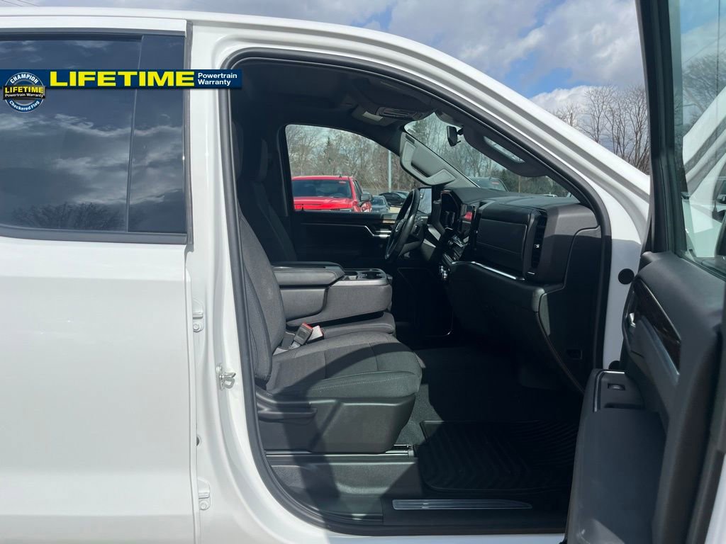 Used 2025 GMC Sierra 1500 Elevation image 32