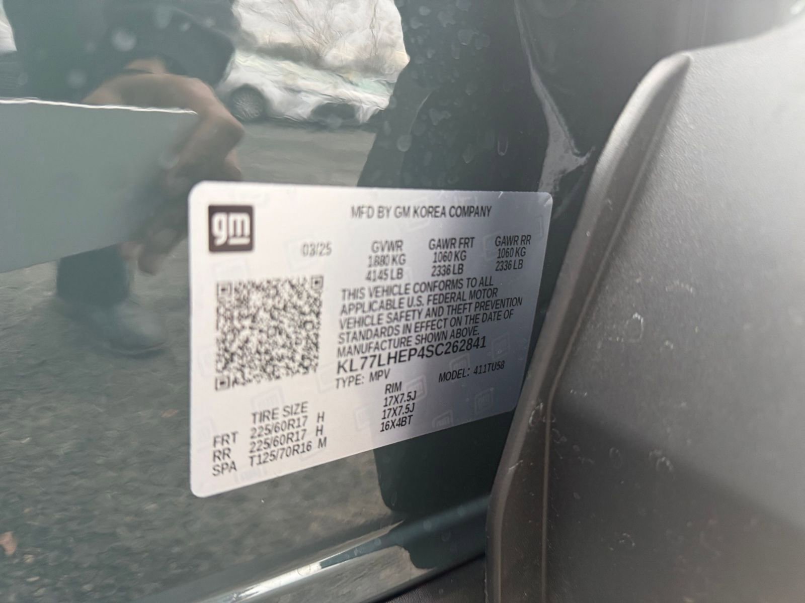 Used 2025 Chevrolet Trax LT w/ LT Convenience Package image 28