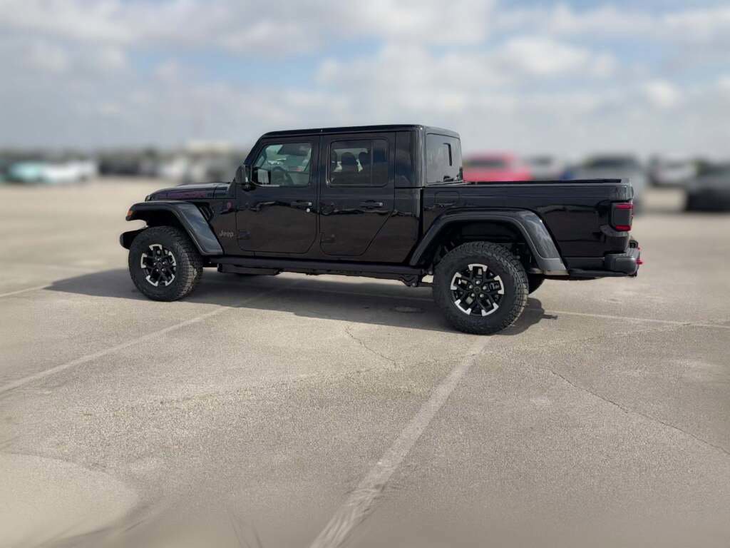 New 2026 Jeep Gladiator Rubicon image 7