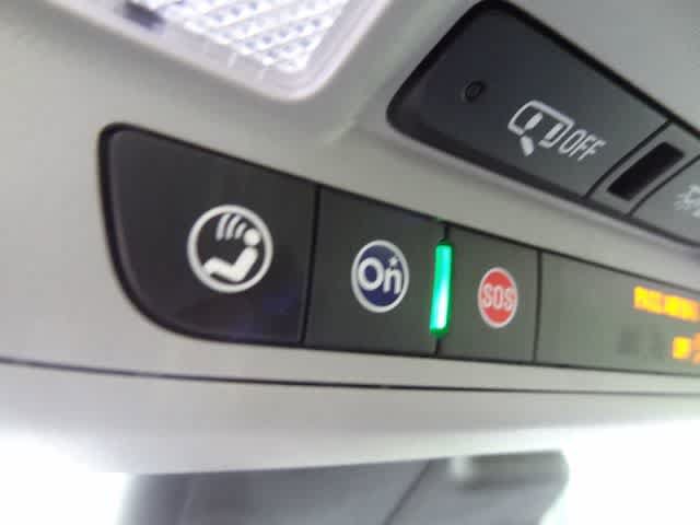 Used 2023 Chevrolet Malibu LT FWD image 32