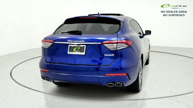 Used 2023 Maserati Levante GT AWD/4WD image 8