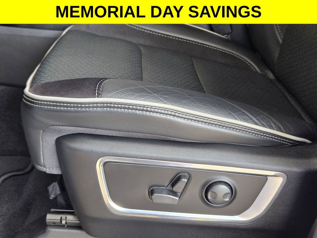 Used 2025 RAM 1500 Laramie w/ Laramie Southwest Edition AWD/4WD image 13